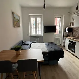 https://blue-guest-house.italymilanhotels.net