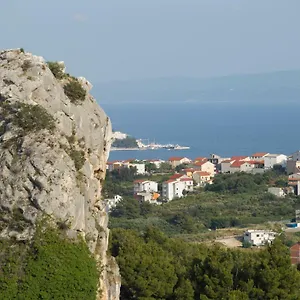 Ana , Split Croatie