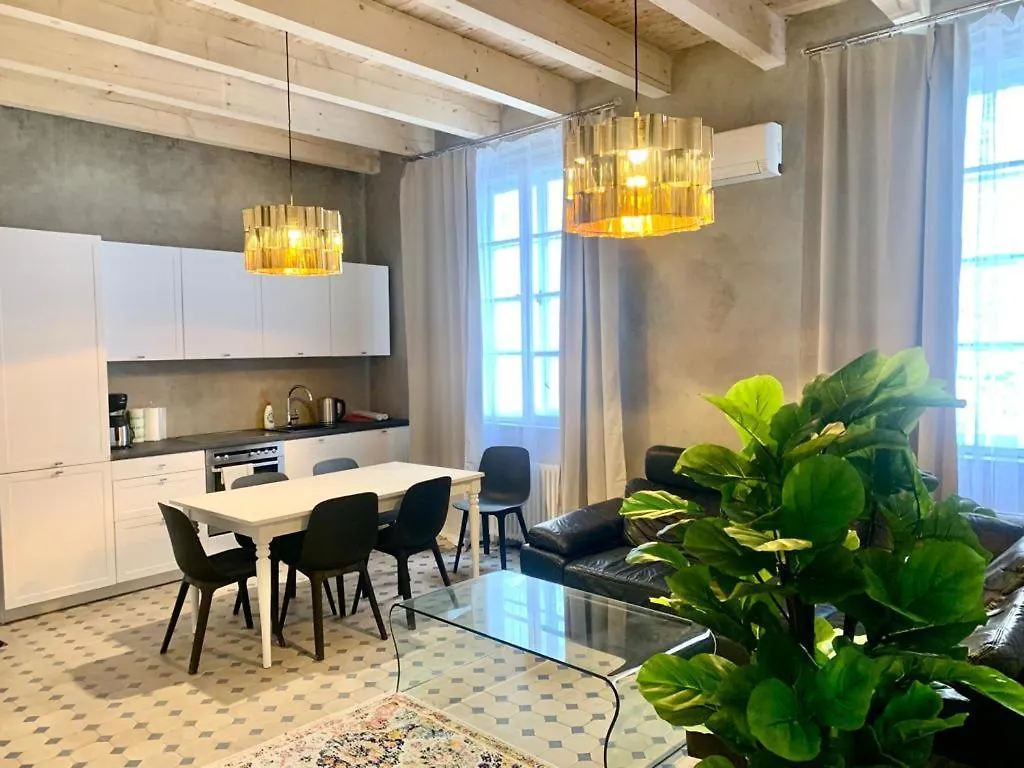 Florianska Deluxe Apartments With Air Condition Krakow Polonya